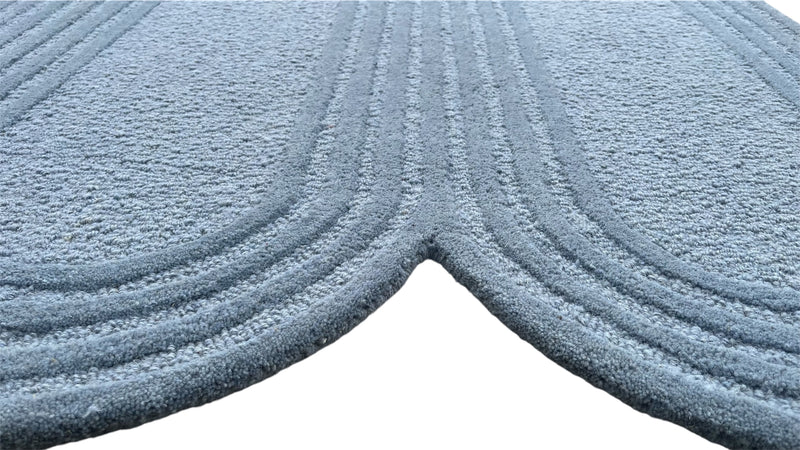 Oblong Scalloped Sky Blue Hand-Tufted Wool Rug | Modern Area Rug