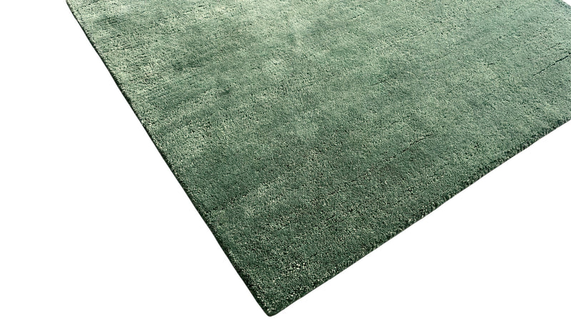 Verdant Mist Solid Hand Tufted Wool Rug Sage Green