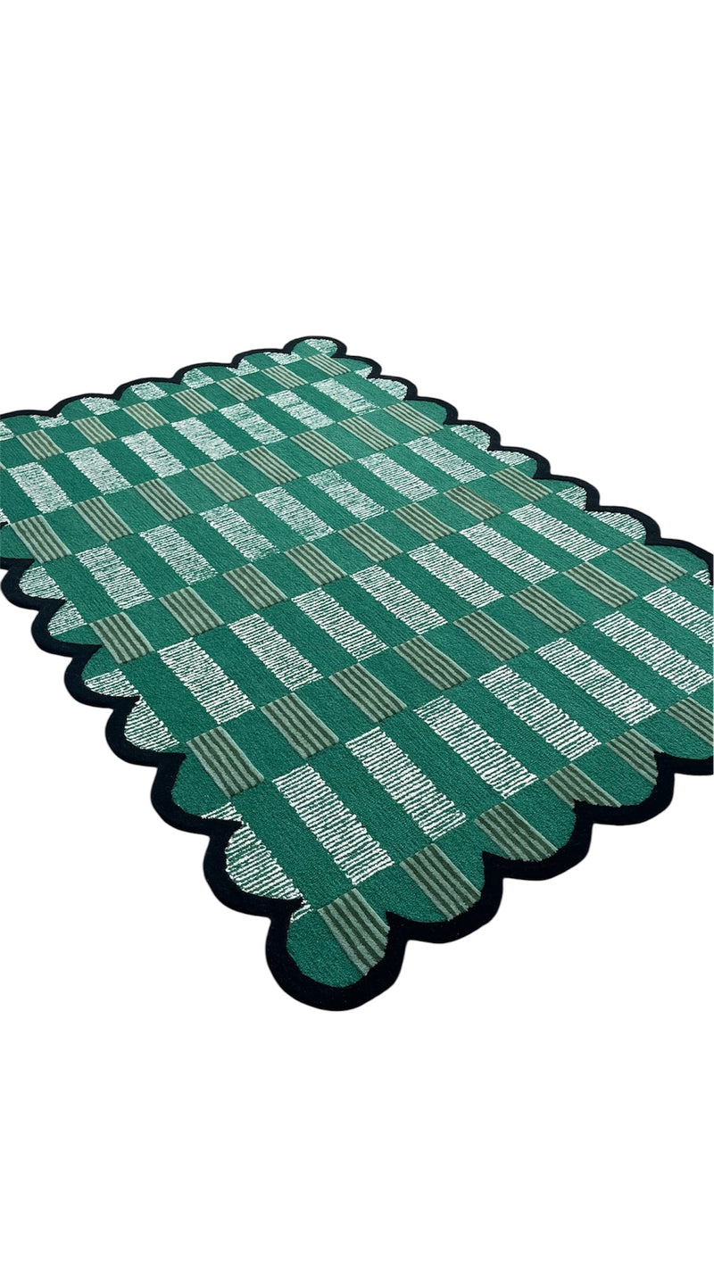 Matilda Hand-Tufted Emerald Green Plaid Wool Rug with Scalloped Edge