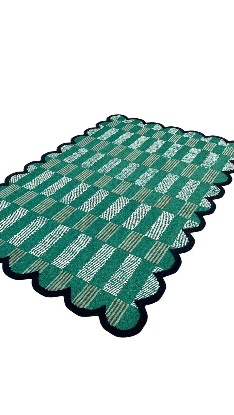 Matilda Hand-Tufted Emerald Green Plaid Wool Rug with Scalloped Edge