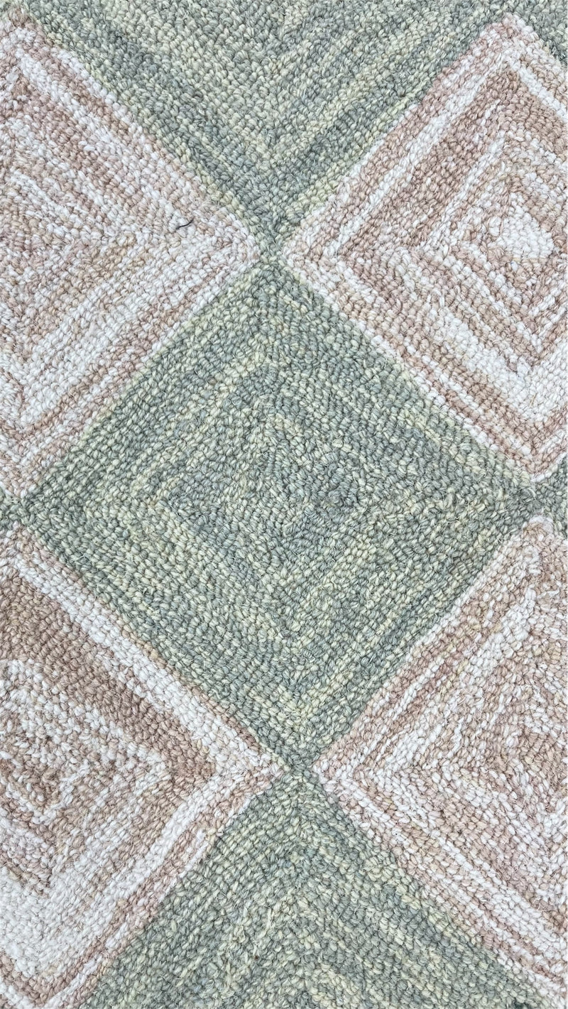Leo Checkered Hand Tufted Wool Rug Light Green